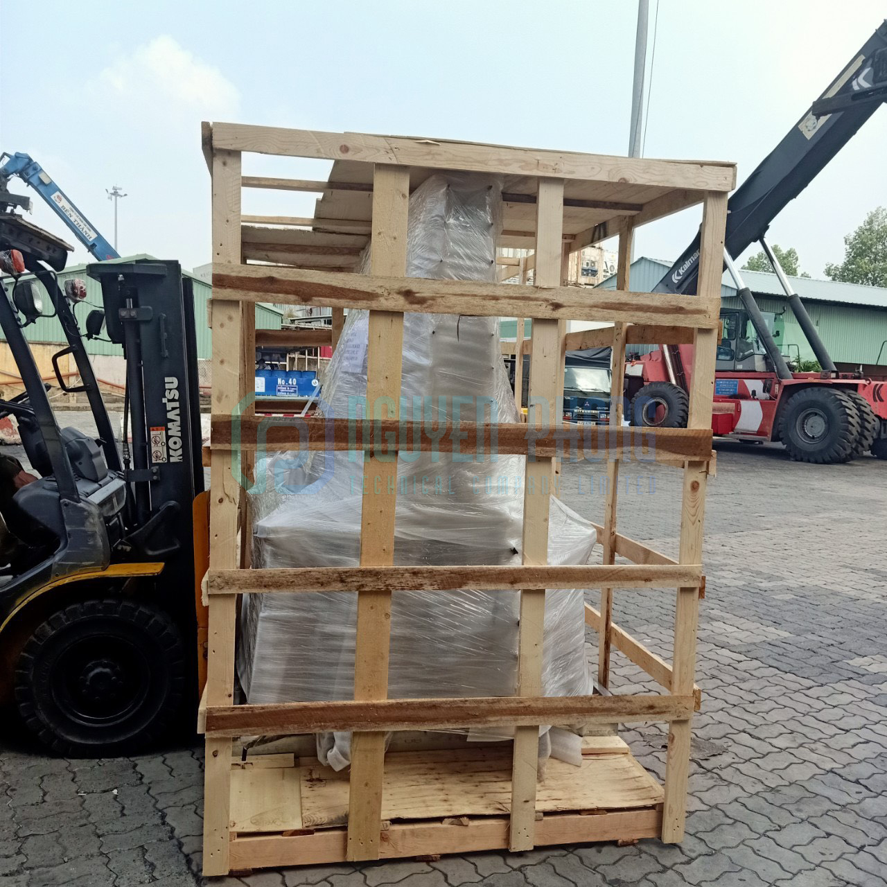 ORDERS FOR WROUGHT IRON GATES FOR PRIVATE HOMES FROM THE ORIGINAL MANUFACTURER IN VIETNAM (Orders from Australia & Spain) wrought-iron-main-gate-iron-gate-design-for-villa -manufacture-7.jpg